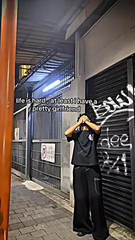 life is hard , at least i have a pretty girlfriend  #loverukk #ciizezphr #oaeyponchanok #ormkornnaphat #ffolky #sonyasarann #mimrattanawadee #foryou #foryoupagе #thaigirl 