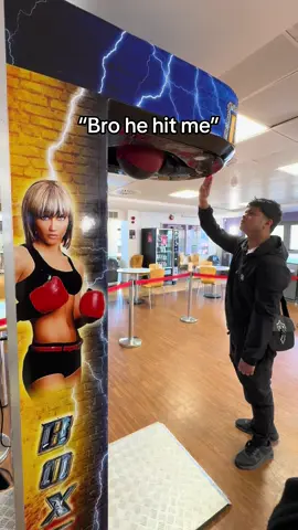 How I dislocated my shoulder - side hustle video coming soon #funny #punchingbag #boxing