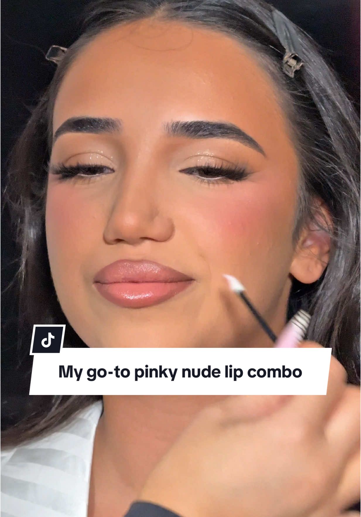Replying to @N my mosttt requested lip combo is heree 👄 #liptutorial #pinkynudelip #bridalmakeup #makeuptutorial #lipliner @Morphe Cosmetics @PLOUISE @Maybelline NY 