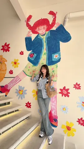 📍 Gump’s Cross ย่าน เจริญนคร ⏰ เปิดให้บริการทุกวัน 09:00-22:00 🩷เลิกงานแล้วแวะมาชาร์จใจที่ Gump’s Cross เจริญนคร คาเฟ่เพลิน เดินถ่ายรูปก็ฟีลกู้ด🩷#skiptoweekend #เจ้าหยงพาเที่ยว    #GUMPSCross  #GUMPSComeaCross #CharoenNakhon