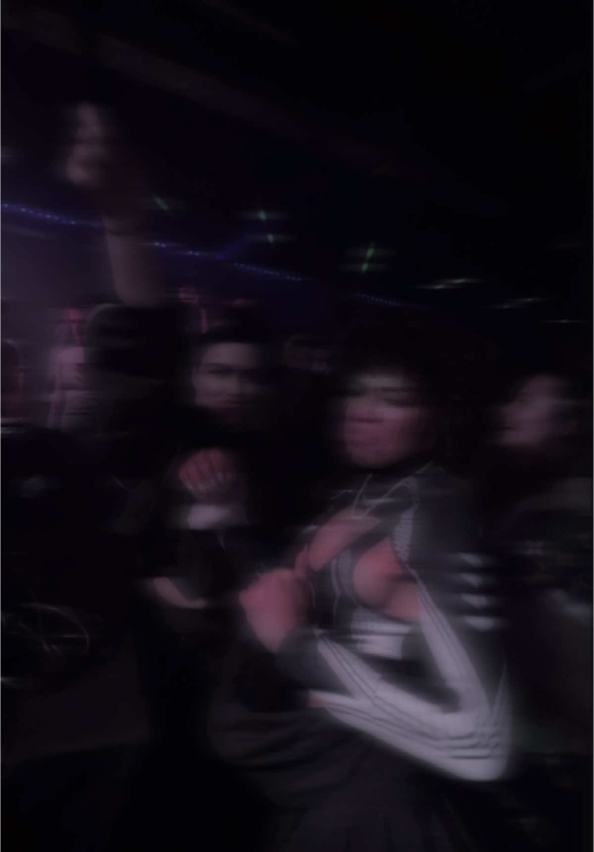 @Paralich00 🔥 @Beatriz Santos ⛓️🖤⛓️ #paralich00 #techno #technomusic #raveparty  #ravetok #fyp #foryouu 