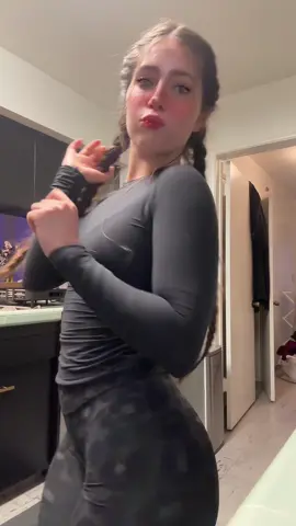 I love these clothes they make me beautiful  تليجرام(tylee2003)