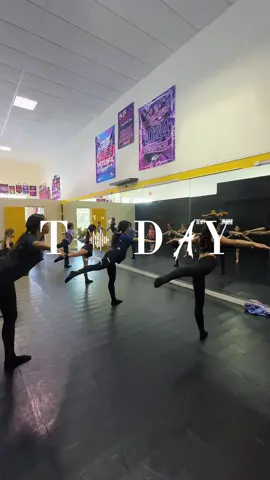 HAPPY TUESDAY YALL! We Keep Moving 🔥#CapCut #tuesday #doral #miami #dancestudio #dancestudiolife #kids#teens #dance #fun 