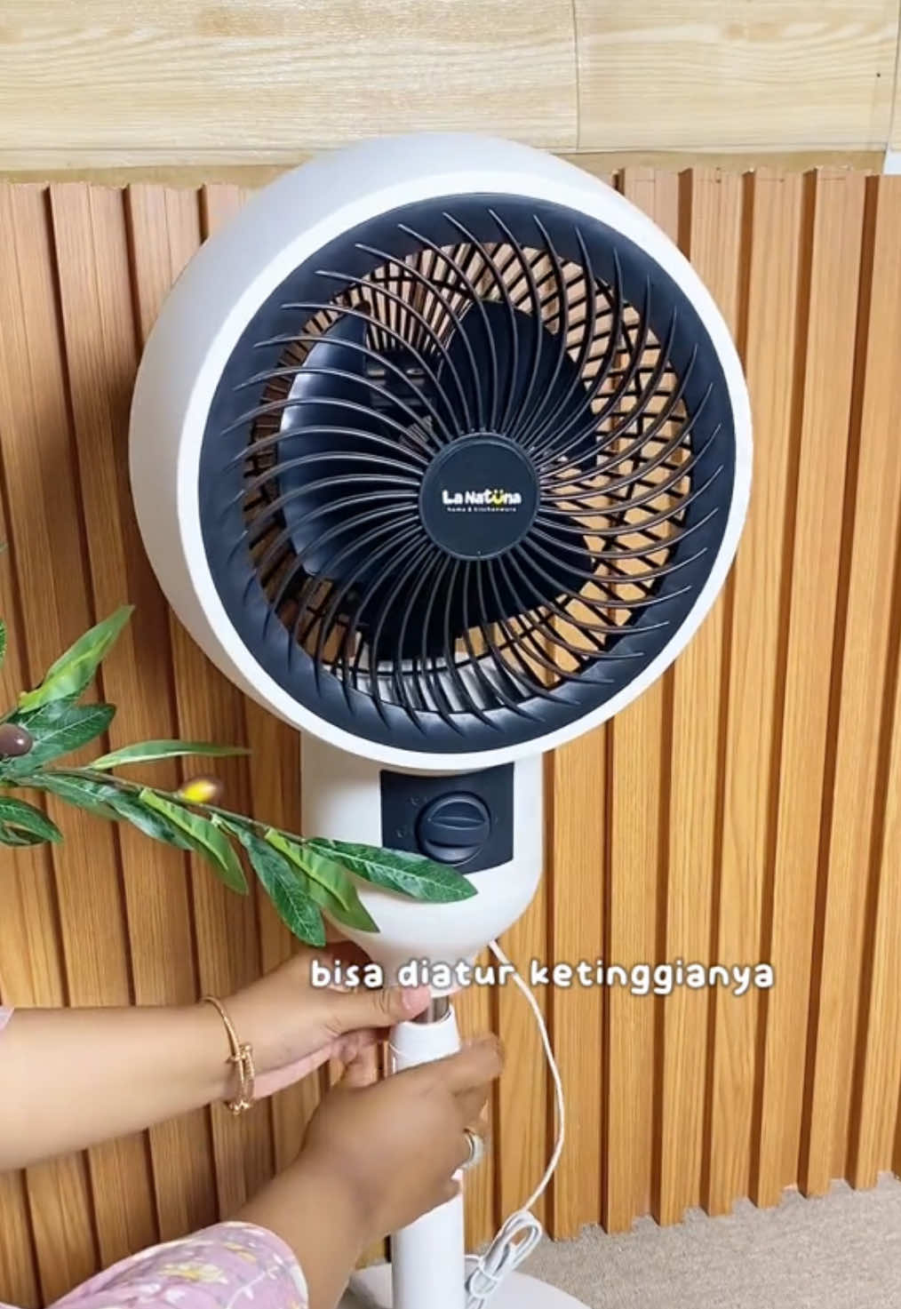 Rekomendasi Kipas Angin Rotation Stand Fan 🛍️ #kipasangin #kipasanginportable #kipasmurah #kipasanginviral #barangviral #pusatbelanja #mallindonesia #pusatgrosir #terlaris #produkviral #barangterlaris #tokomurah #kontenaffiliate #produkterlaris 