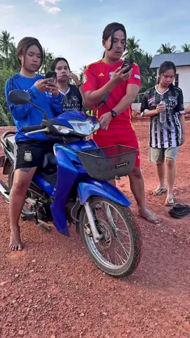 เพลงขึ้นวิ่งหมด #เลิ่กลั่ก 