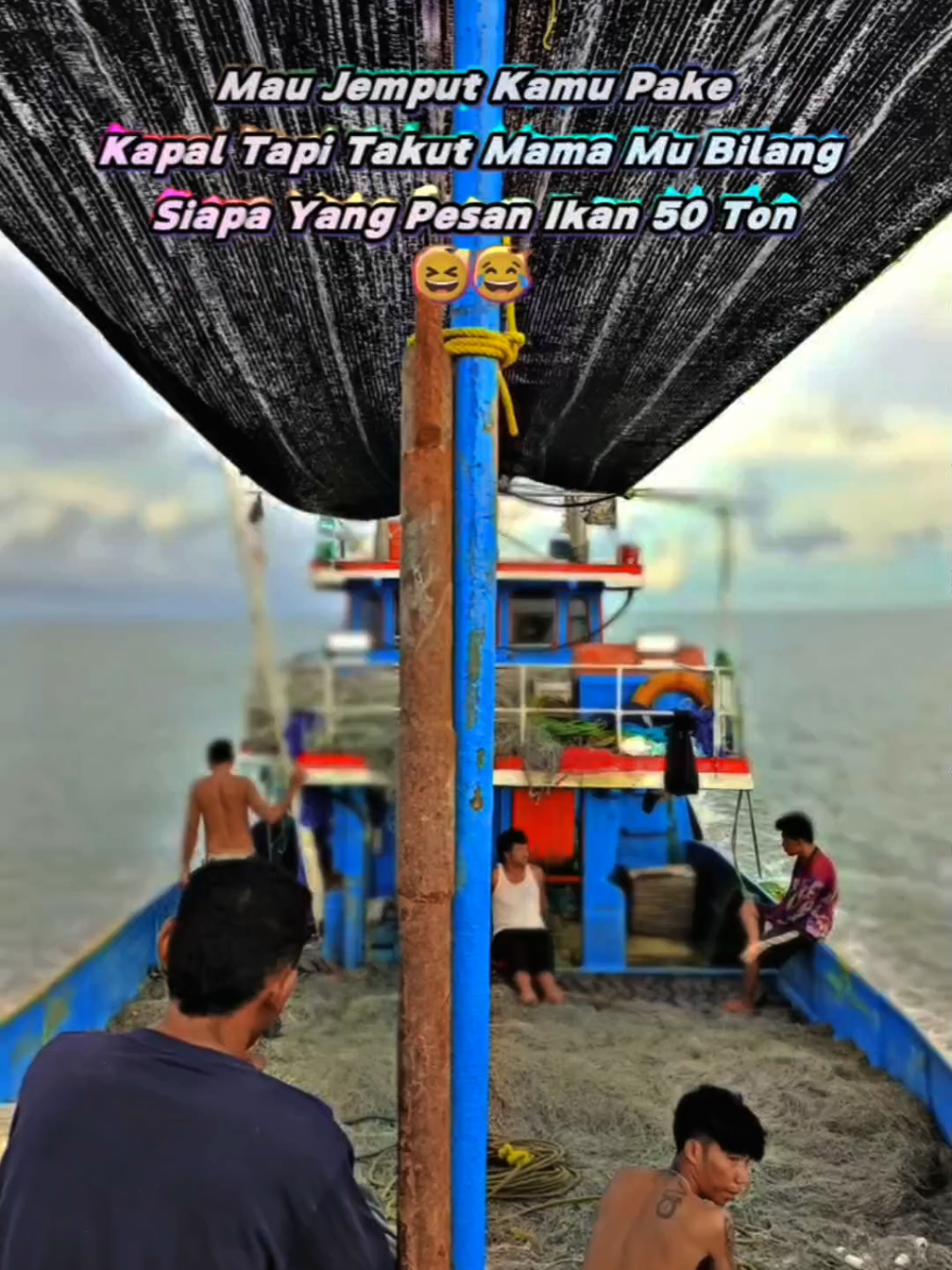 𝐏𝐮𝐭𝐚𝐫 𝐇𝐚𝐥𝐮𝐚𝐧😅 #trendingvideo #ikuttrend #kuli #kapal  #fyoforyou  #meraukekotarusa♥️🦌♥️  #masukberandafyp #katakata #sorotan  #pelautpunyacerita 