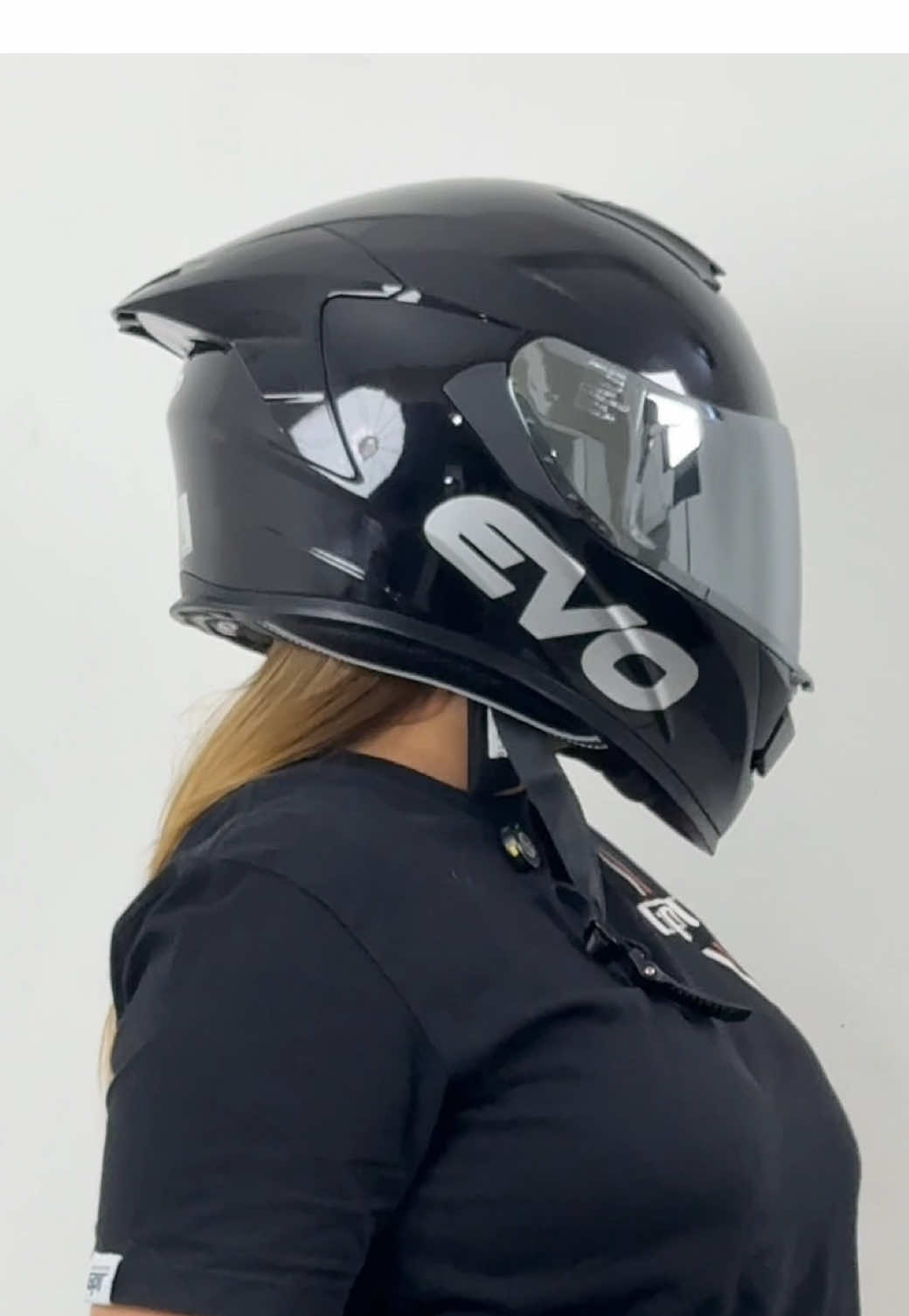 EVO GT-PRO GLOSSY BLACK DUAL VISOR HELMET🔥  WITH FREE CLEAR LENS ✨Click the yellow basket 🧺  para maka order ka nito☺️ #evohelmetsphilippines  #evohelmet #helmet #modularhelmet #motorcyclehelmet #helmets #tiktokfinds #evolution #lhinnethvlogs #fyp #teamgraphitee #budolfinds 