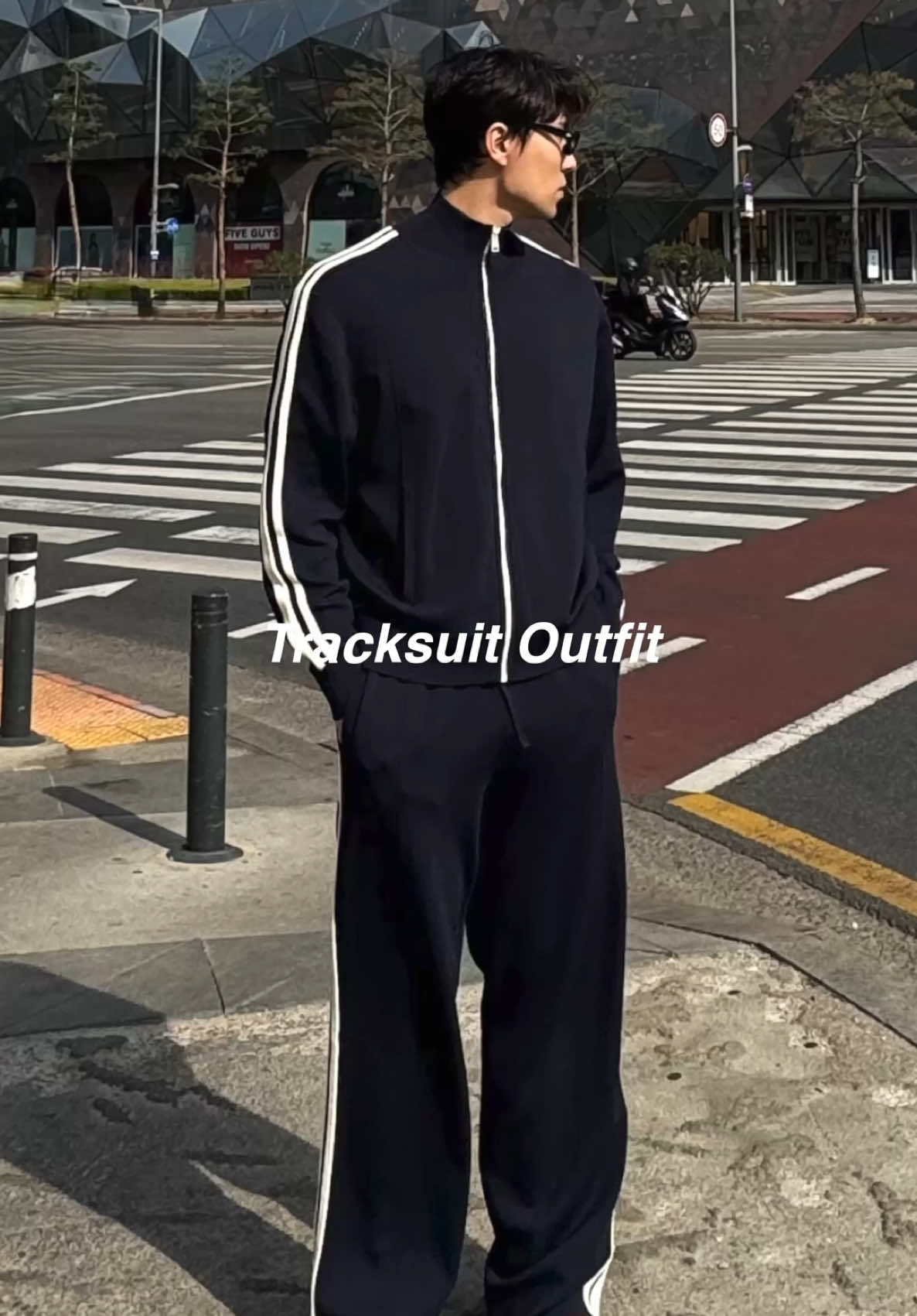 COS tracksuit is amazing!!  @COS  #cos #tracksuit #outfitideas #mensoutfit #TikTokFashion 
