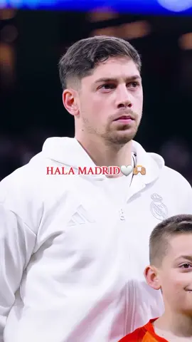 HALA MADRID POR SIEMPRE🤍🤍🔥⚽️ || #realmadridfc #halamadrid #tiktokviral #footballtiktok #footballedit #viral_video #fyp #passion #championsleague #pourtoi 