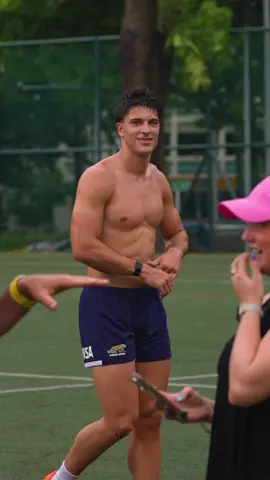 Matteo Graziano 6’ 4” rugby star #rugby #HSBCSVNS #HSBCSVNSSGP