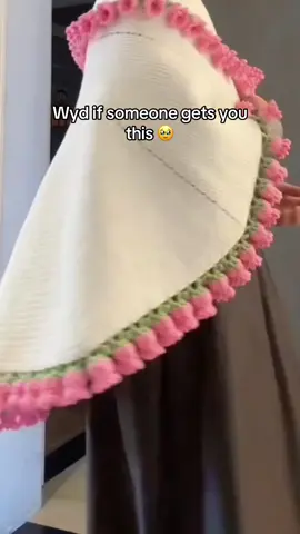 I would instantly cry 😭💕 #crochet #crochetflower #crochetblanket #flowerblanket #giftsforher #cutegiftideas 