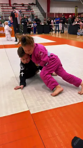 The smiling savage, Lovely Lucy, showed no mercy as she submitted her opponents. Her hot pink Gi and her signature hair bow made the statement that she’s feminine but, also, a little deadly as she finished her competitors with a guillotine, armbar, and RN choke🩷💪 Update: Thank you so much everyone for taking the time to watch and comment on Lucy’s highlights from a recent tournament. This video has received so many positive and encouraging comments in such a short time. We appreciate each and every fan for supporting the journey of Lucy and Lewis (our Untamed Little Warriors)🙂🙏❤️ Note: This video has created a very interesting gender debate. When creating this video, we never intended it to be anything but a highlight video of our daughter’s skills, athleticism, sportsmanship, and badass-ness. Please, be kind to one another🙏 #jiujitsu #brazilianjiujitsu #jiujitsukids #jiujitsugirl #grapplingindustries #submission #armbar #guillotine #butterfly #pretty #purple #lovelylucy #wrestling #competition #tournament #detroit #michigan #cute #kidsoftiktok #passion #fighter #girlpower #UFC #espnmma #houseofhighlights #lucy #SFS @SFS @ESPN @House of Highlights @UFC 