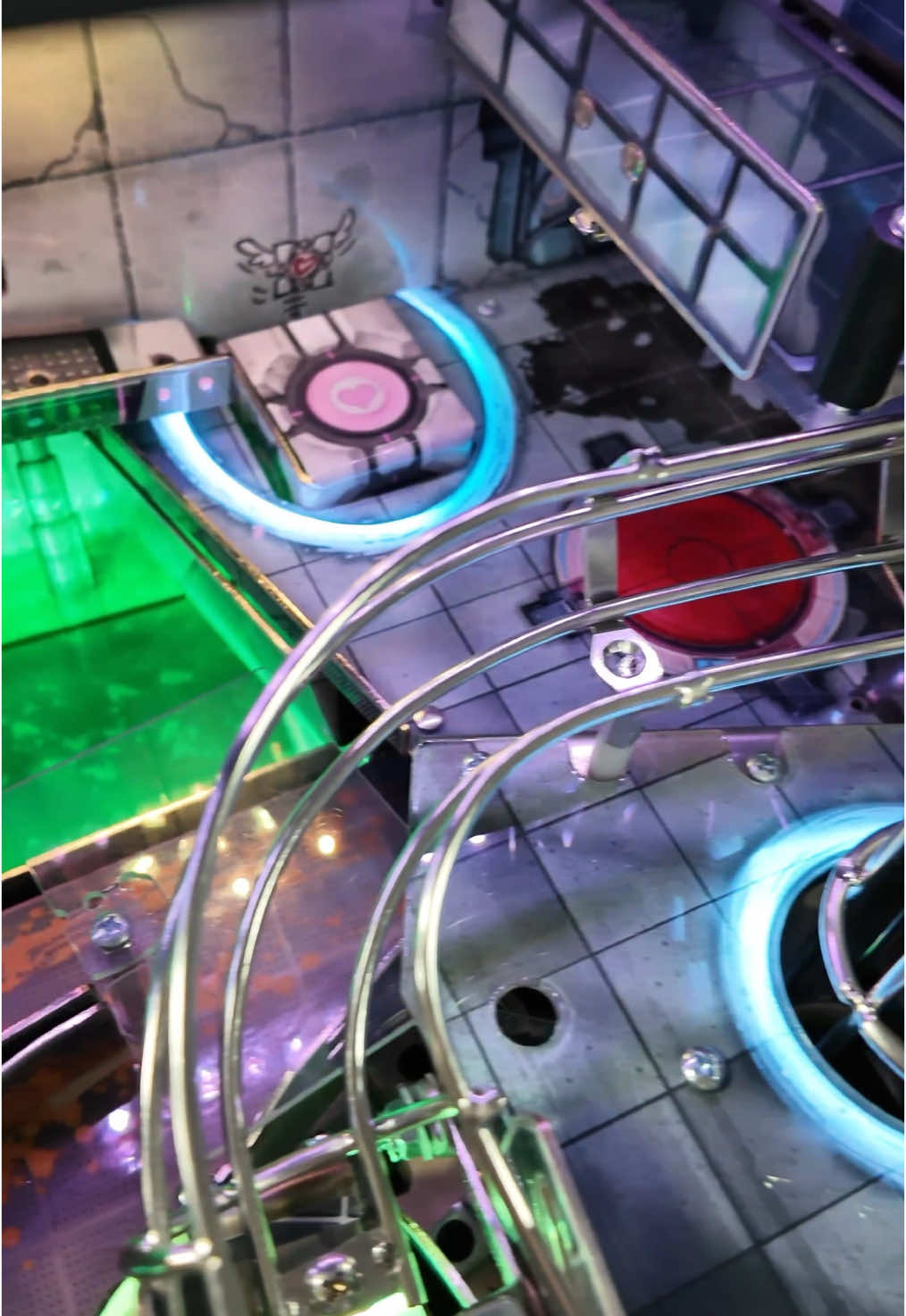 PORTAL official pinball is an absolute world under glass! We had 95 individual art files for the physical playfield alone… ninety five! Those art files wrapped over curves and edges, meaning well over 150 individual surfaces decorated… EVERY exposed surface. That’s a wild attention to detail from @Multimorphic and we’re all incredibly proud to share this game with you. For science! ❤️ #portal #portalpinball #portal2 #p3pinball #aperturescience #multimorphic #multimorphicpinball #worldunderglass #glados #wheatley #pinball #pinballart #osmopocket3