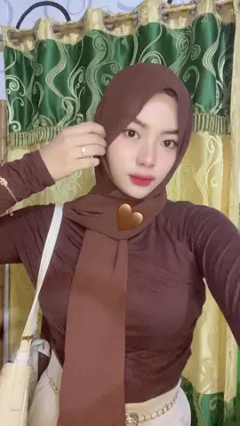 outfit aku dikeranjang kuningg #fashion #atasanwanita #baju #fashiontiktok #ootdfashion 