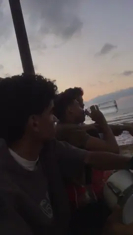 حضي وين بس رماني😪