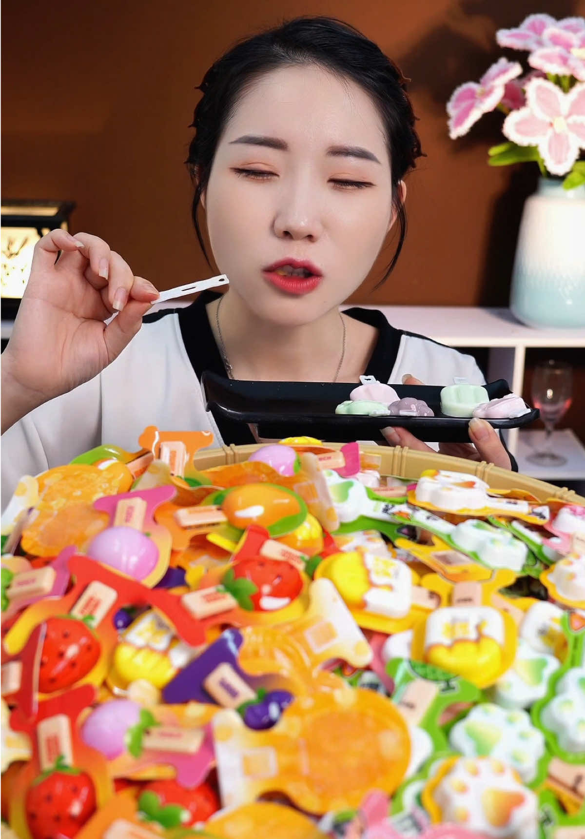 Mukbang thạch phô mai sữa chua siu hot bữa giờ 😆😆 #miloondiet #vtmgr #thach