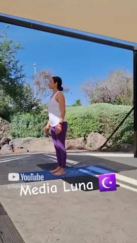 Posturas de Yoga 🕉 🧘🏻‍♀️  media luna ☪️  y media luna Invertida sígueme en YouTube @yogazibata para rutinas completas y posturas #yogalovers #yogapose #yogalife #aprendeyoga #yogainspiration #yogalife #respira #asana #stralayoga ##yogaparaprincipiantes #Yoga #yogaflow #yogaparatodos 