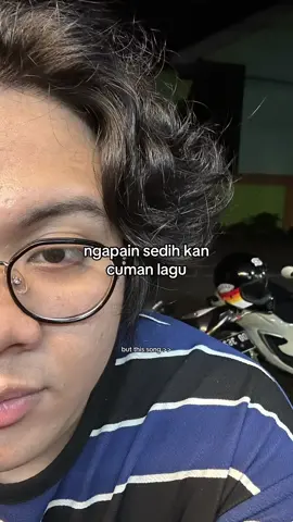knp ada lagu sesedih ini heran