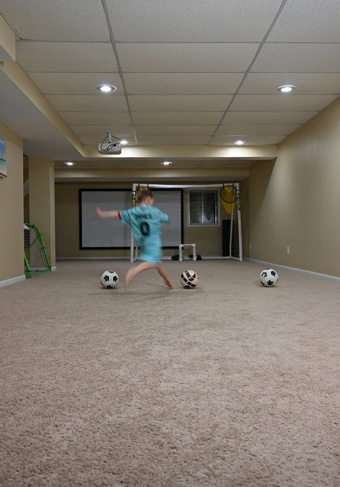 Top Bins Challenge🔥🐐⚽️ . . . . #Soccer #futbol #soccerplayer #soccerskills #fifa #futebol #championsleague #football #messi #soccertraining 