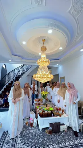 MasyaAllah tabarakallah 😍🥰 #nsqueenindonesia #nsqueenbpom #nsqueensukabumi #nsqueen #ownernsqueenindonesia #ownernsqueenroyal💙 #ownernsqueen #ownernsqueen #reikhamulyani #nsqueenlovers #sukabumi #nsqueenskincare #halalbihalal2025 #halalbihalalnsqueen 