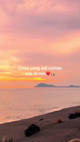 Mama pu cinta sepanjang masa👩‍❤️‍💋‍👨🧚‍♂️#fyppp #4U #lewatberanda 