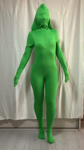 Chroma key costume) Made it myself. The first attempt didn’t go perfectly, but it’s a start to some exciting projects. #chromakey #chromakeycapcut #anxiety #videography #fashion #collaboration #visualcreator  @che_serafima 