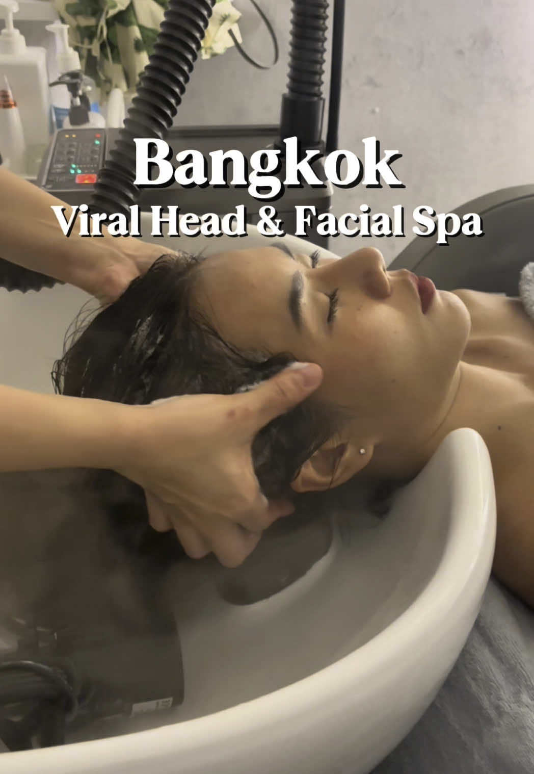 Save this must try viral head spa in Bangkok 🇹🇭 ⠀ 📍Morning Kiss, Siam Square @morningkiss_official ⠀ They have so many different beauty services with really high quality! ⠀ Today I am trying their popular head and facial spa following by foot spa. All treatments itself were just amazing! They used techniques I’ve never seen before! 🤩 ⠀ The price is really good for that professional service! ⠀ Save this place for your next trip to Bangkok ✅ ⠀ #bangkok #siamsquare #bangkokbeauty #headspa #viralheadspa #facial