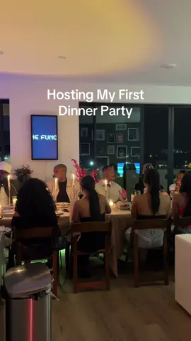 Here’s your sign to have a dinner party with your friends. Stepped into my hosting bag this year and had way too much fun. Good food, great conversation, & better vibes. #menslifestyle #dinnerparty 