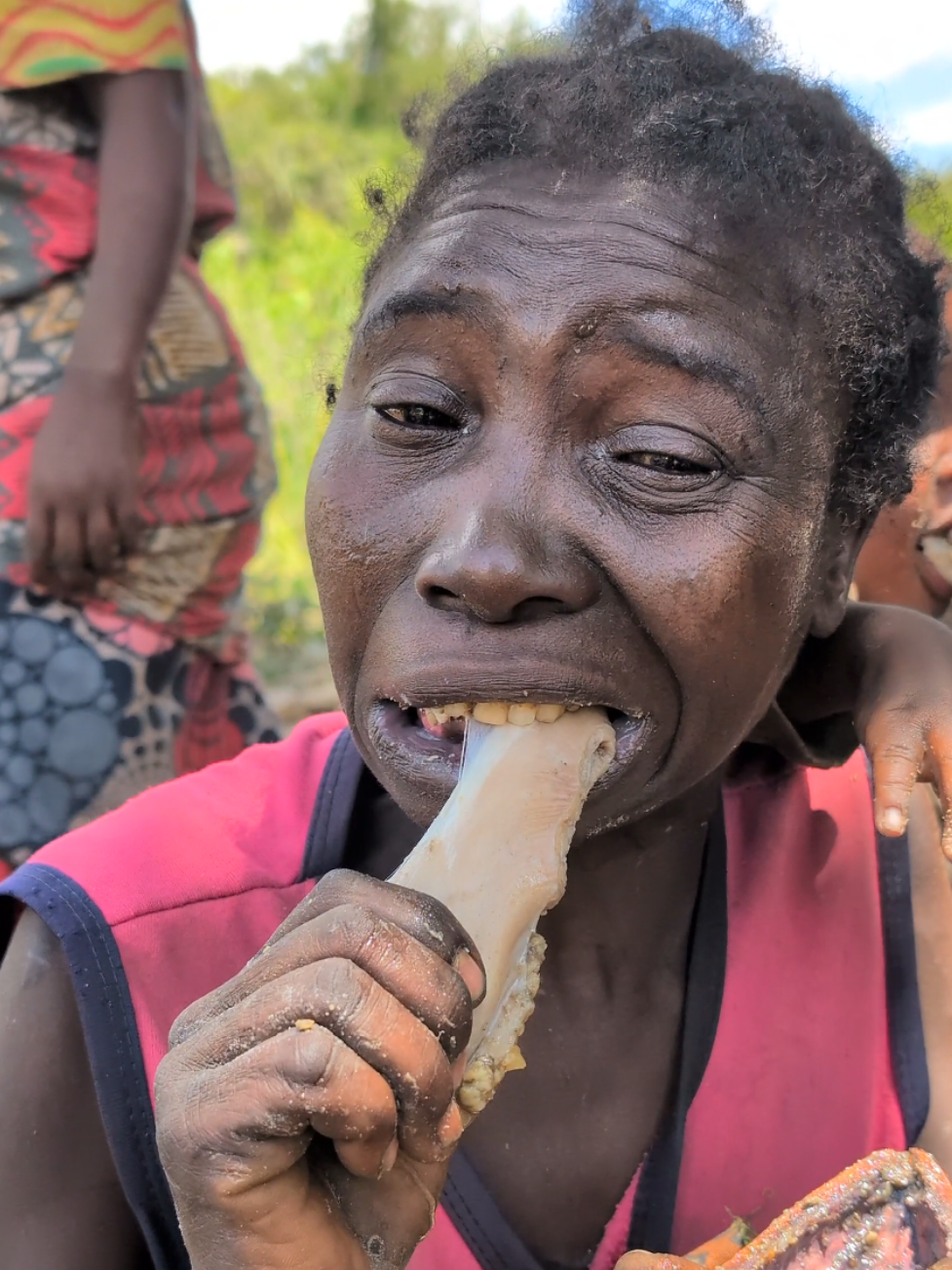 Wow Huge Love 💗 From Hadzabe Couple ❣️#FoodLover #cooking #cook #foodlover #usa🇺🇸 #uktiktok #villagelife #village 