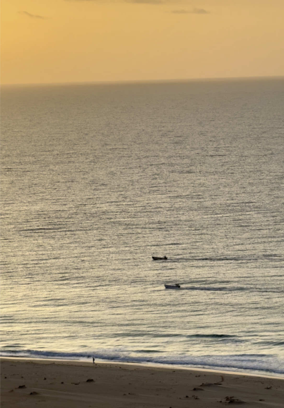 EYl 📍😳 sunrise ☀️#hamsechannel #nomadiclife #vloger #videography #somalia🇸🇴 