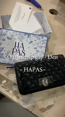 #HAPAS#tuixachnudeocheo#review Túi xách nữ ô trám nắp gập đen.