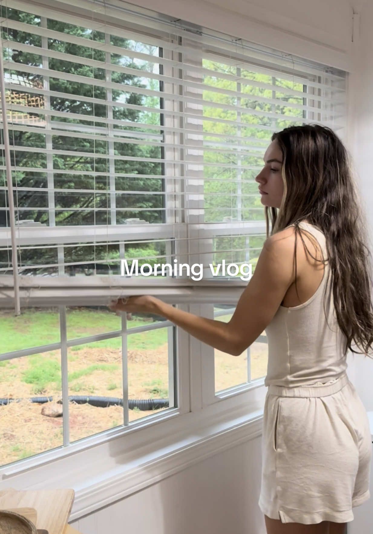 First morning vlog in the new house!!! Don’t worry ordering a light asap so we aren’t listening to the fan when I get ready 😂 #morningvlog #morningroutine #morninginmylife #spendthemorningwithme #grwm #asmrvlog #groceryshopwithme 