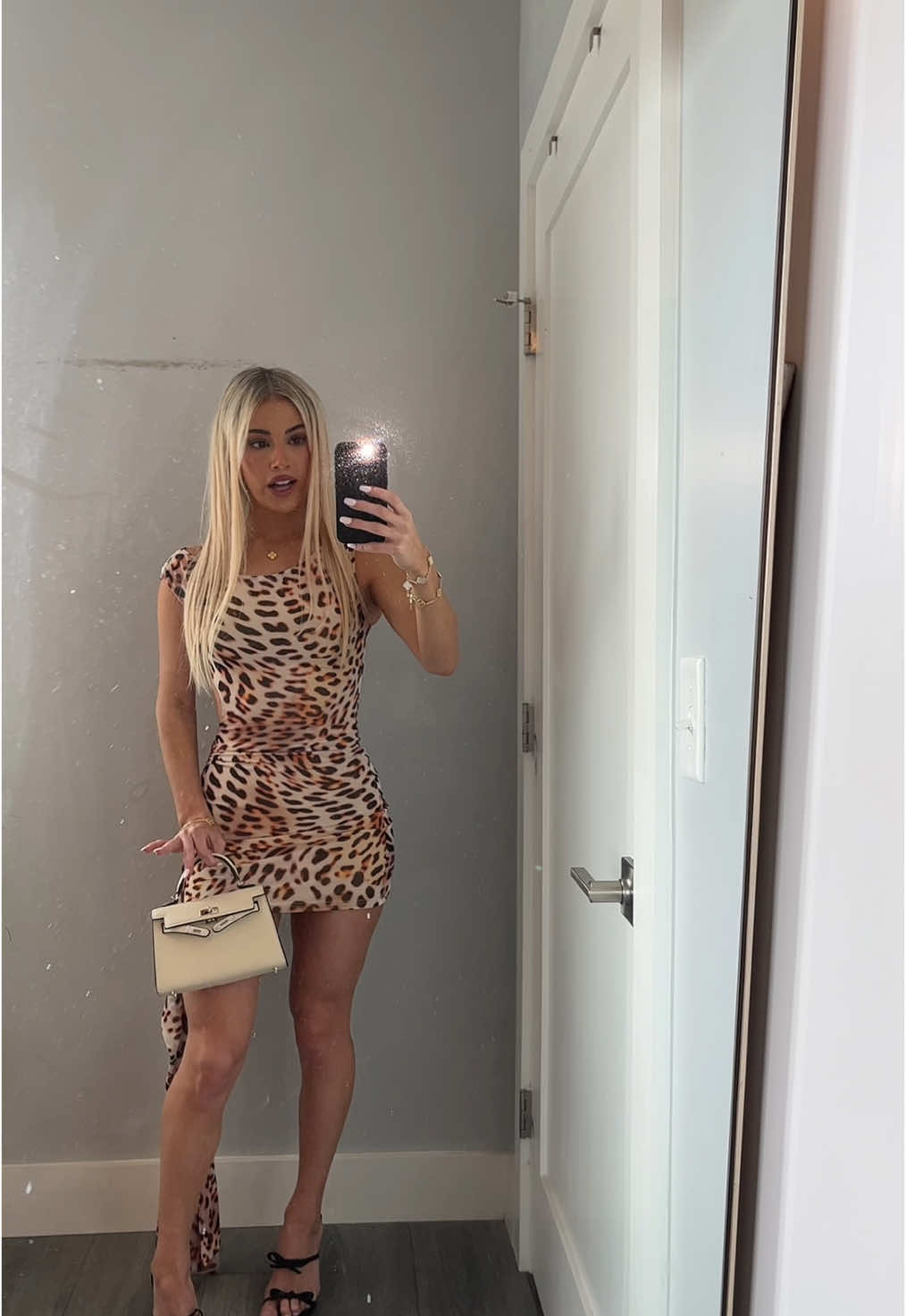 @Runaway The Label code: meghan15 for 15% off 🥰 #runawaythelabel 