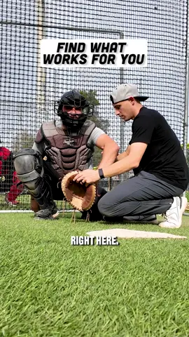 It’s all shapes and angles. Have that pocket see the pitcher👏🏽 #baseball #softball #catchingdrills #catchingtips
