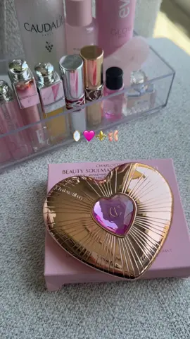 🪞 ✨🩷💎 Amando el empaque #blush  #charlottetilburymakeup #heart #dimond 