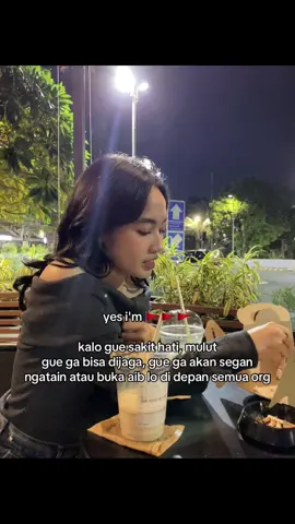 sekalinya benci ga akan pernah melihat sikap baiknya sedikitpun🙃