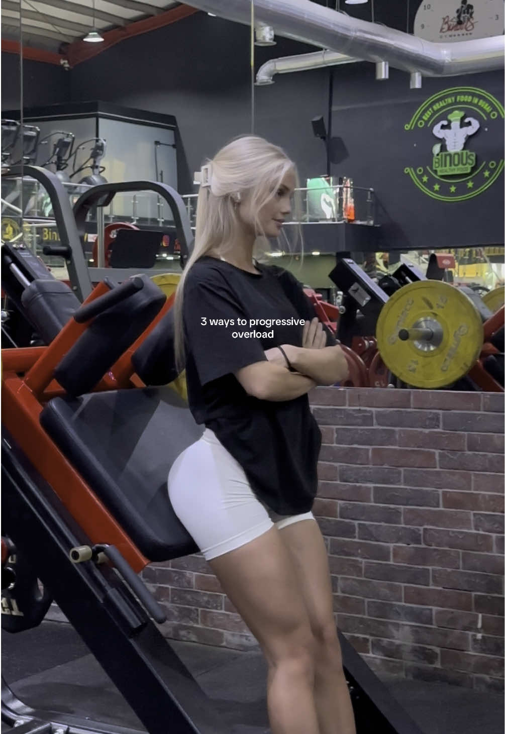 Progressive overload is 🔑 for muscle growth and there are 3 different ways to incorporate it - increase reps/weight or sets @Coachify is a great tool for tracking 🤝🏼#progressiveoverload #gymprogress #GymTok 