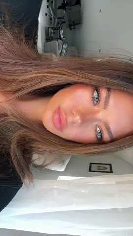 I done my base makeup different today . I like it 
