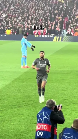 Bellingham en el Emirates #realmadrid #futbol #bellingham #judebellingham 