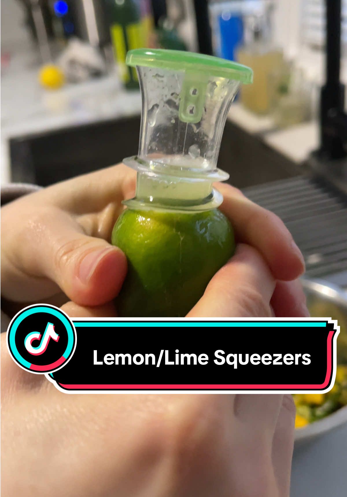 haven’t wasted a lemon in years. #kitchenhack #kitchengadgets #limesqueeze #TikTokMadeMeBuylt #KitchenHacks #JuiceSqueezer #LemonSqueezer #CitrusHack #TikTokShopFinds #HomeChefEssentials #EasyCookingTools #ViralKitchenGadgets #MustHaveKitchen #CookingTips #JuicingTools #HealthyLivingHack #KitchenMustHaves #QuickKitchenFix #ttslevelup #goalcrusher #tiktokshopjumpstart #springtok #ttsdelight #tiktokshoploveatfirstfind #giftguide #goalcrusherprizes #tiktokshoprestock #treasurefinds #tiktokshopspringglowup #flourishandfurnish #ttsdelightnow #spotlightfinds #tiktokshopcreatorpicks