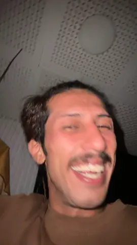 اناي ريالي قافل