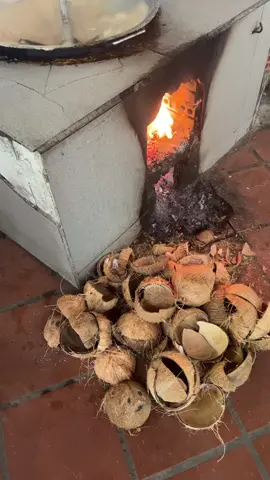 Nấu kẹo dừa của người dân bến tre #cồnphungbentre #binhyen #giadinh #phongcanhthiennhien #ngọcthủy #xuhuong #CapCut #xuhuongtiktok2025 