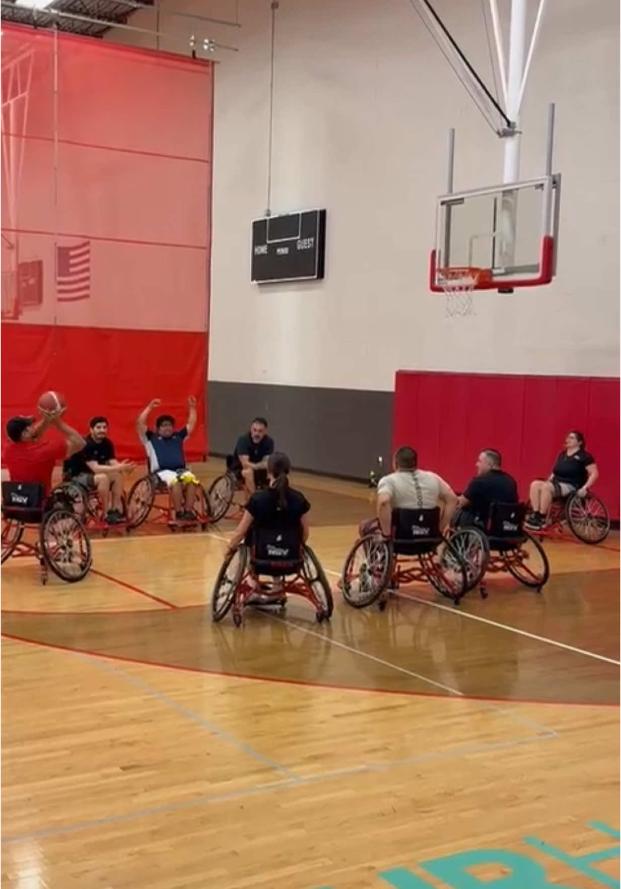 Wheelchair basketball practice🏀👨‍🦽‍➡️#adaptiveathlete #wheelchairbasketball #fyp #akamputee #adaptivesports #foryoupage #fypシ 