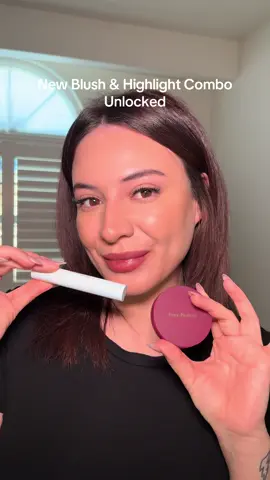 New blush and highlight combo unlocked !!! The new @Haus Labs by Lady Gaga glassy balm is stunning!!! Makes me so glowy 💕💕💕 & of course my @Rare Beauty Bouncy Blush in Truth , always wins ❤️❤️❤️ #myrareroutine #hauslabsglassyhighlighterbalm 