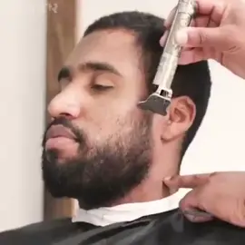 #vendas #shopee   #venda #SHOPEE  Kit cuidado masculino - barbeador e aparador de pelos e máquina de corta cabelo dragão  link nos comentários 