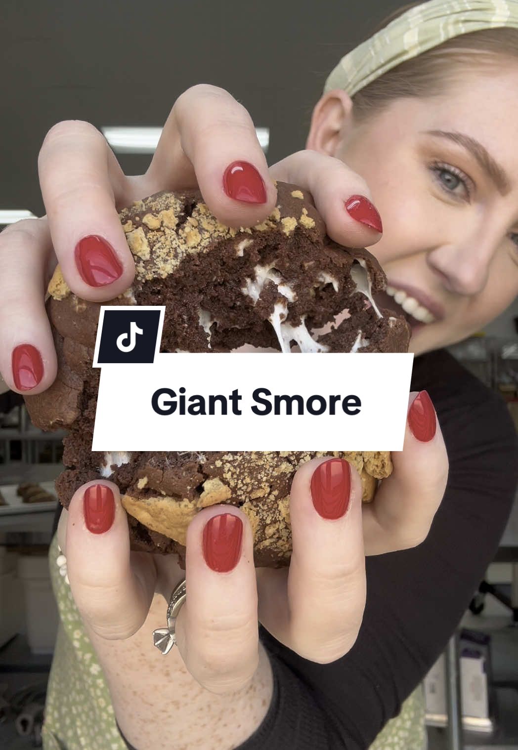 One of my most popular cookies! The Giant Smore 🍫🍪✨ What’s your favorite nostalgic flavor?  #bakery #baker #baking #cookies #smores #smorescookie #giantcookies #stuffedcookie 