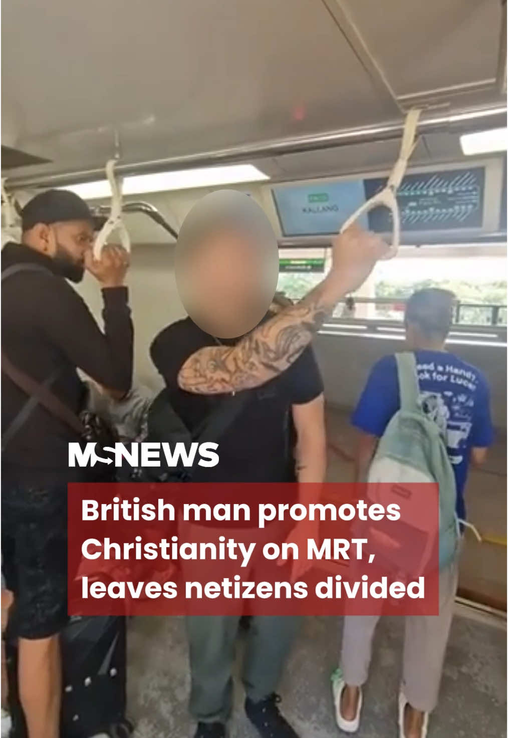 The passengers onboard appeared unfazed by the man’s speech. #mustsharenews #sgfyp #MRT #british 