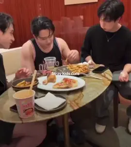 They are so funny hahaha  #straykids #skz #fyp #kpop #viral 