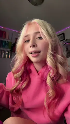 hello so this is funny 😛 #pinkhair #viral #pink #pinkpalmpuff #football #bored #relatable 