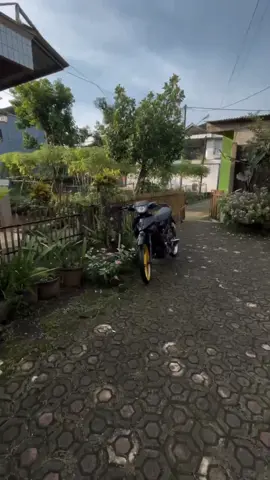 my biggest trauma? -pake pengereman kw -nyeting karbu under 100k -di bawa terlalu jauh,sedangkan bukan aku orangnya #fizr_2stroke 